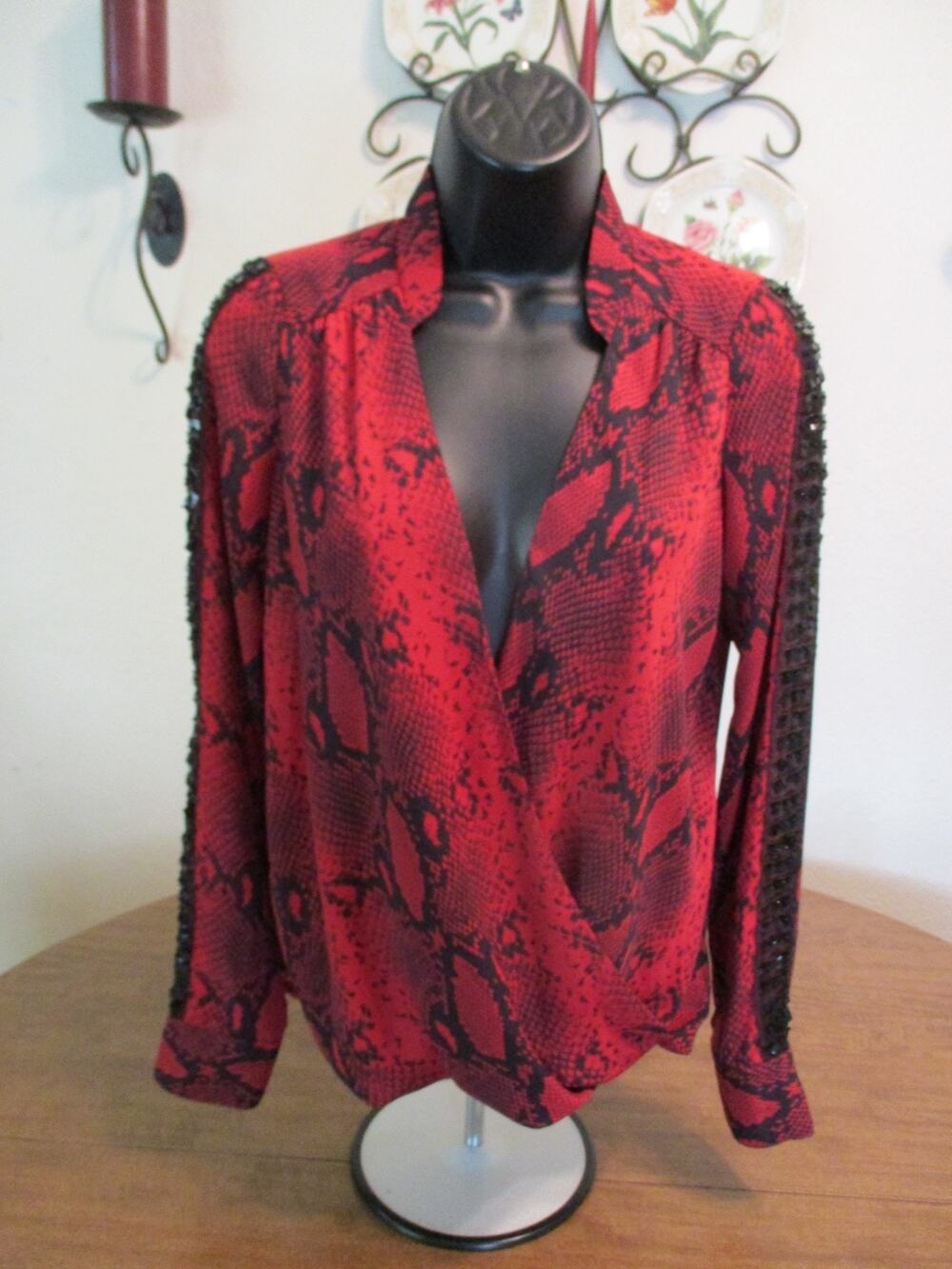 XOXO RED BLACK ANIMAL PRINT LONG SLEEVE FAUX WRAP BLOUSE SIZE XS